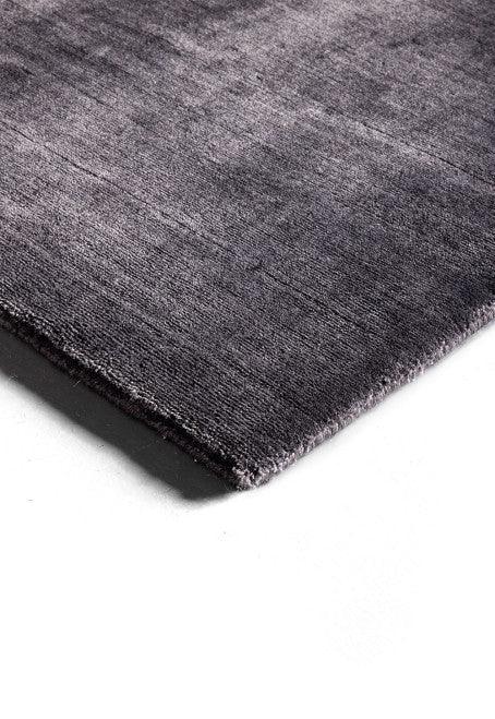 A Guide to Choosing the Right Rug and Placing It in Your Home