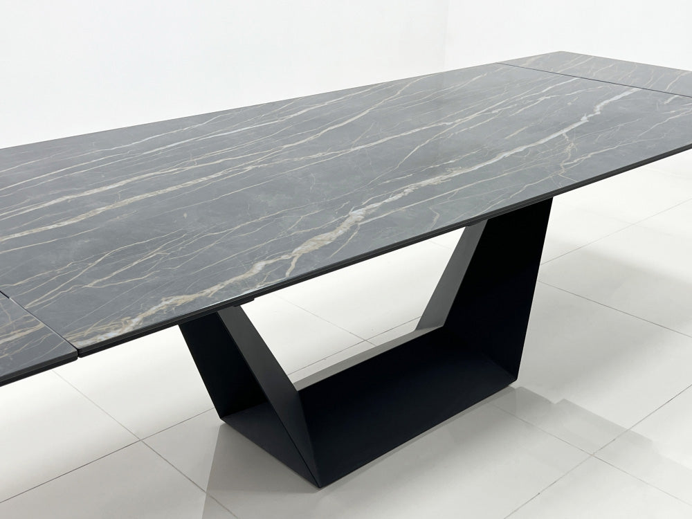 DT713 Dining Table