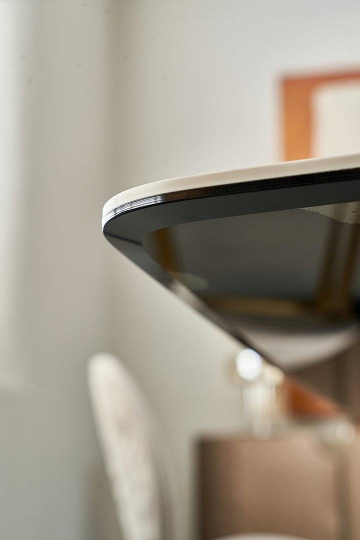 DT721 Dining Table