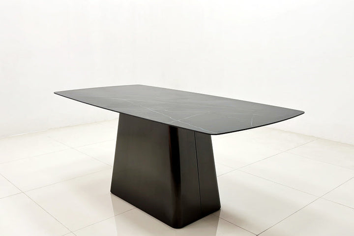 DT725 Dining Table