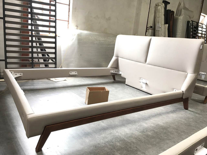 GC1705 Upholstered Bed