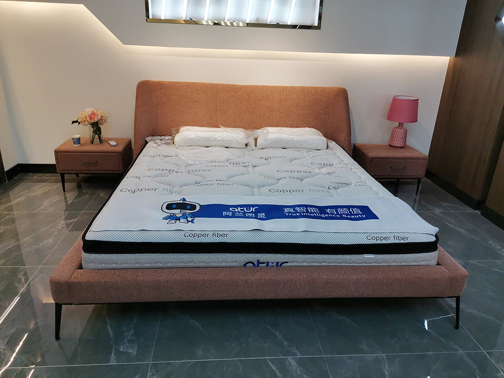 GC1712 Upholstered Bed