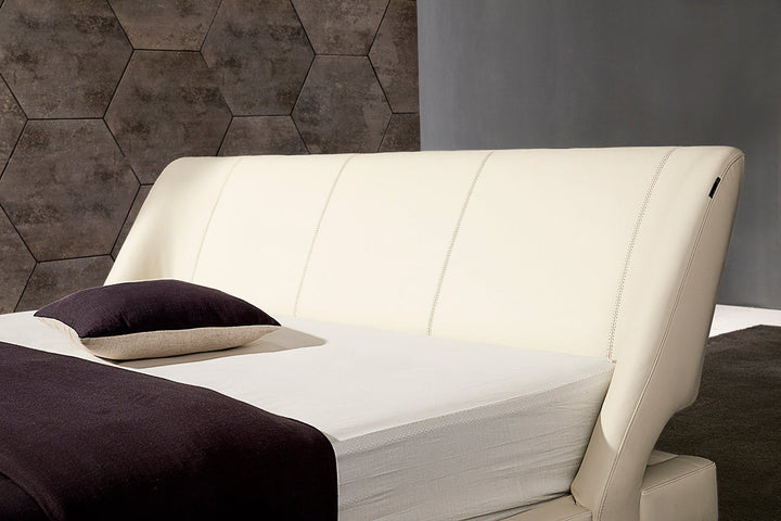 GC1712 Upholstered Bed