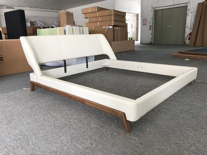 GC1713 Upholstered Bed