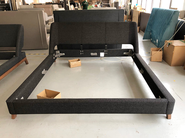 GC1713 Upholstered Bed