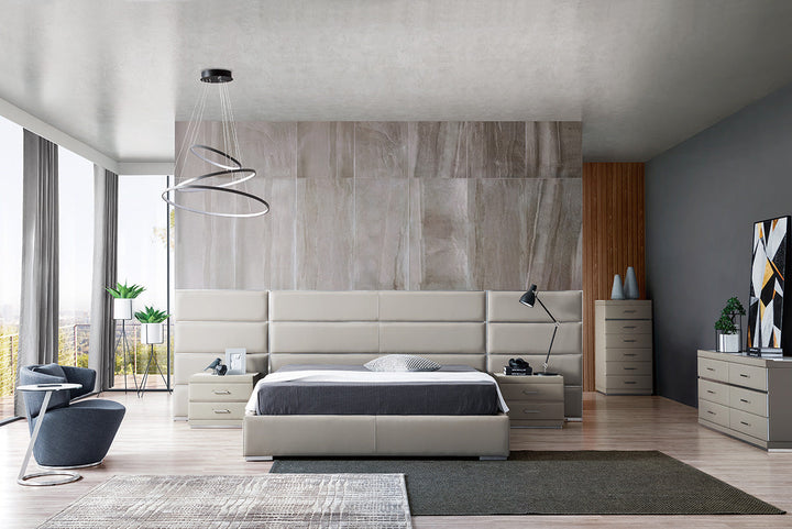 GC1731 Upholstered Bed
