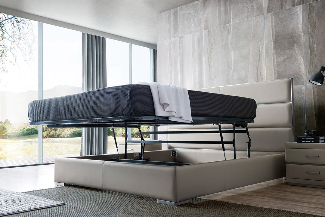 GC1731 Upholstered Bed
