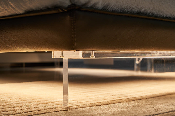 GC1733 Upholstered Bed