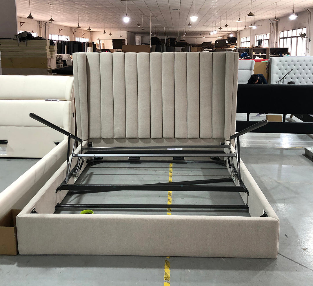 GC1807 Upholstered Bed