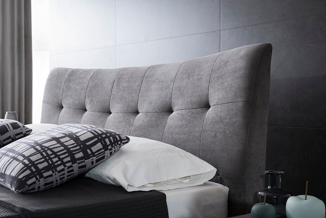 GC1817 Upholstered Bed
