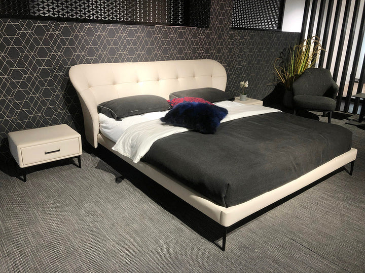 GC1818 Upholstered Bed