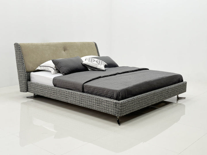 GC1820 Upholstered Bed