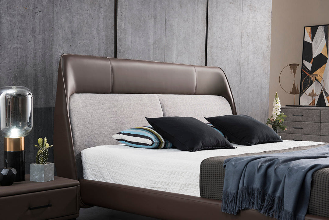 GC1833 Upholstered Bed