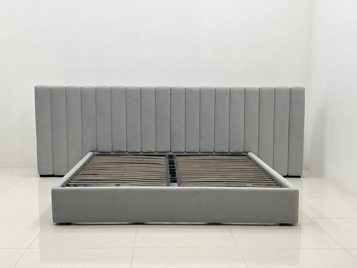 GC2009 Upholstered Bed