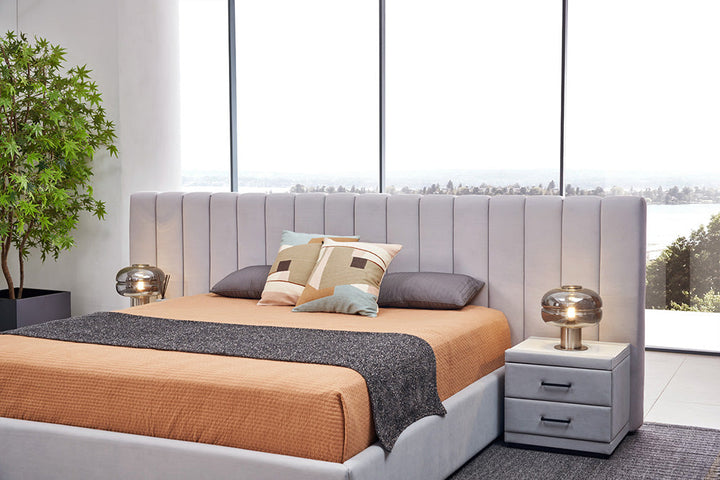 GC2009 Upholstered Bed