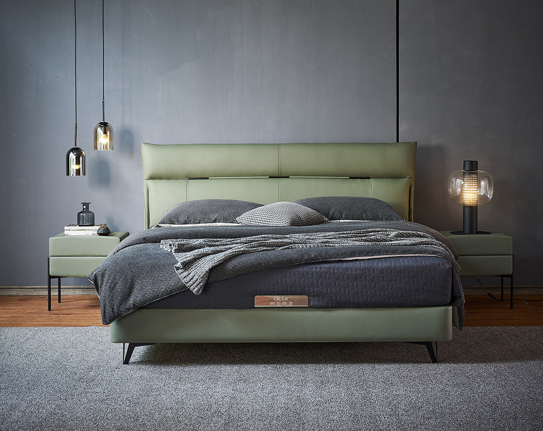 GC2117 Upholstered Bed