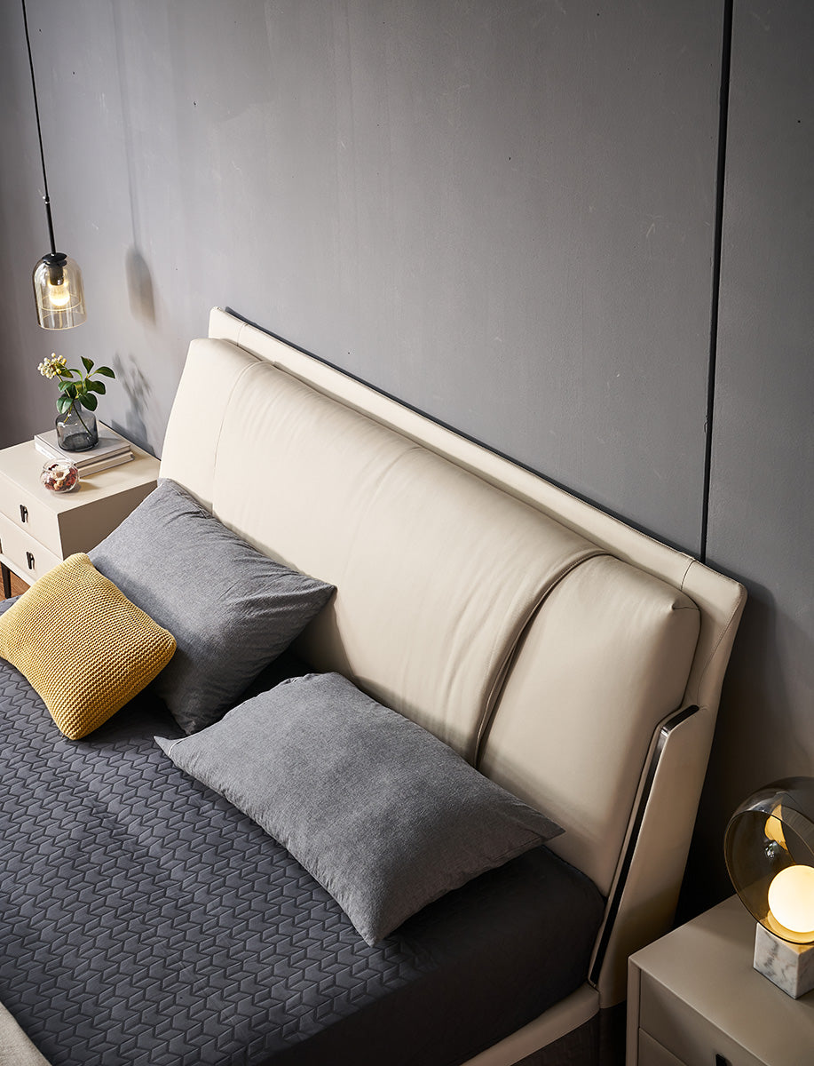 GC2119 Upholstered Bed