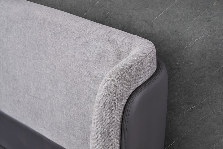 GC2123 Upholstered Bed