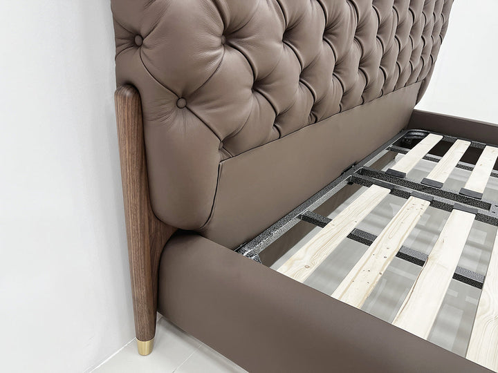 GC2127 Upholstered Bed