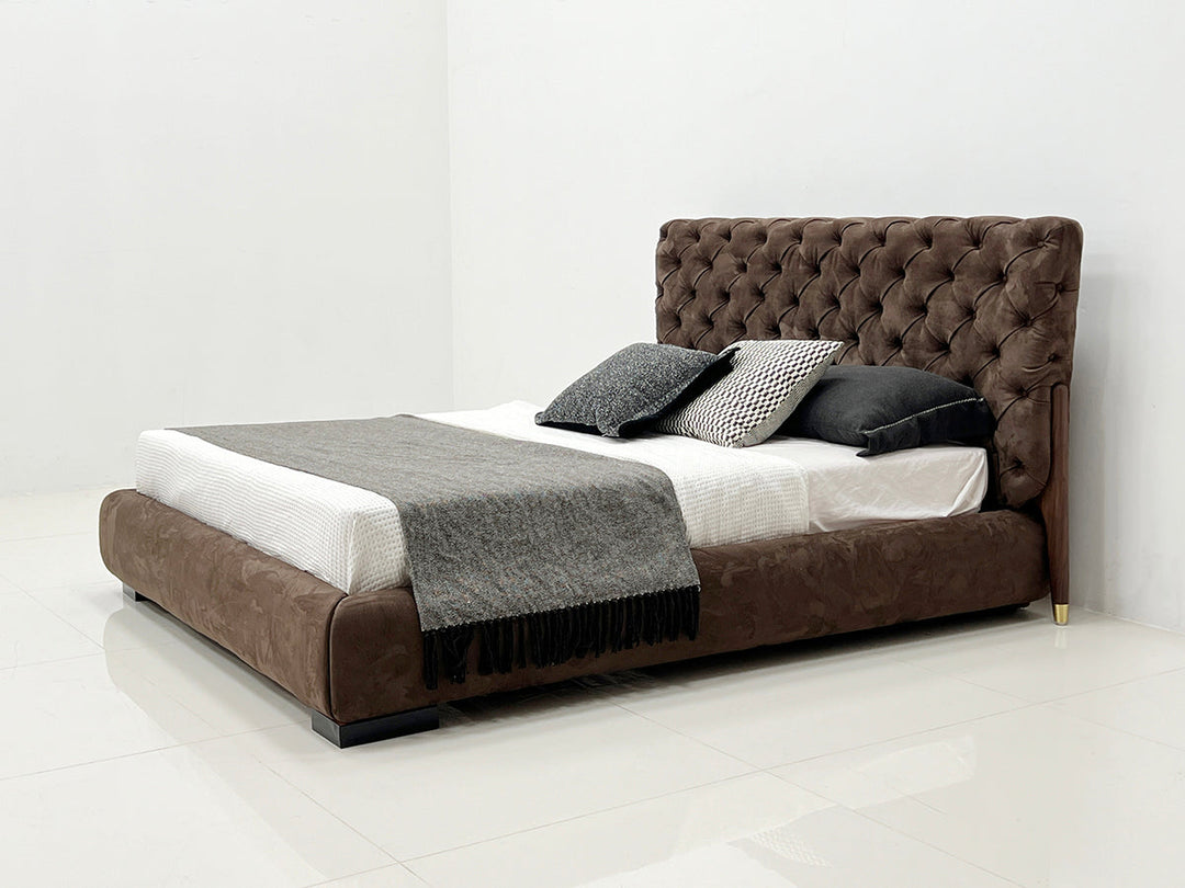 GC2127 Upholstered Bed