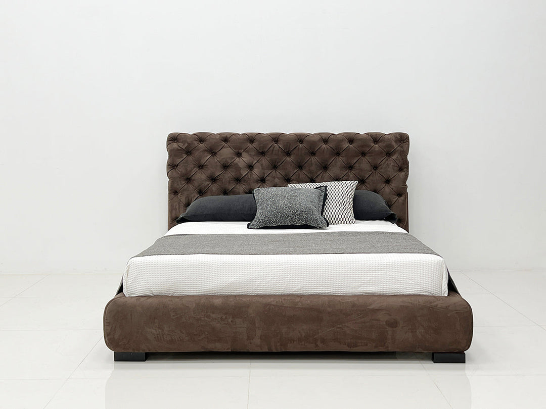 GC2127 Upholstered Bed