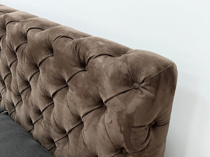 GC2127 Upholstered Bed