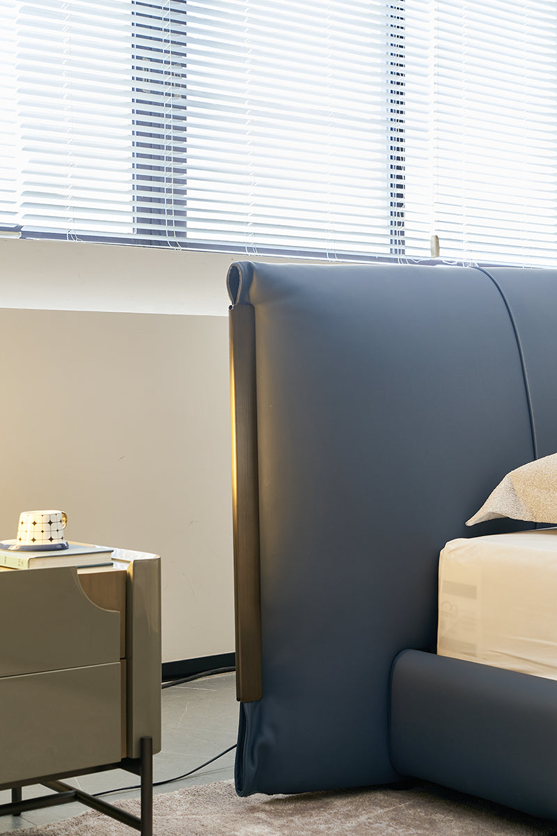 GC2201 Upholstered Bed