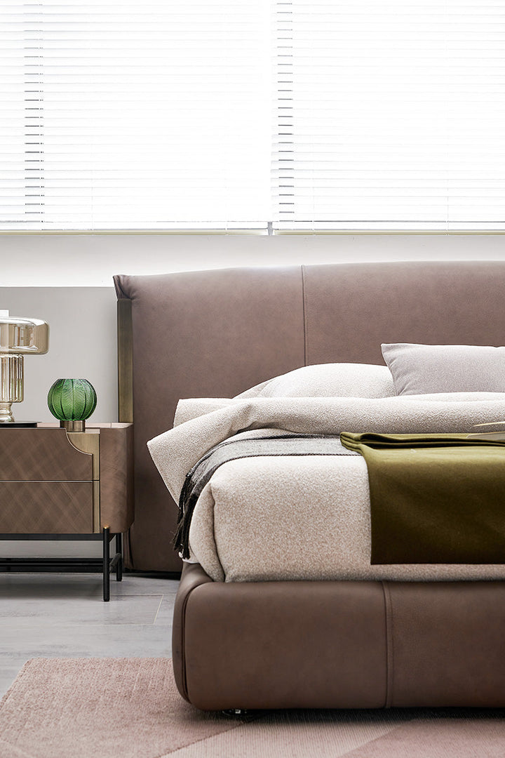 GC2201 Upholstered Bed