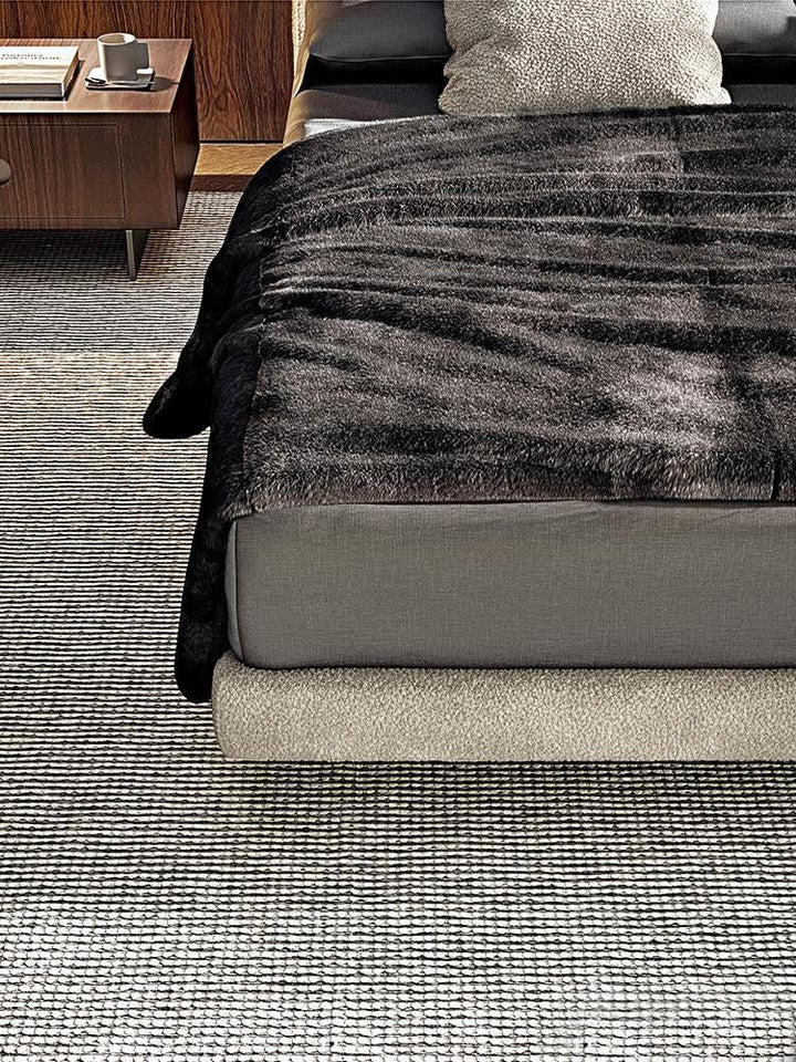 GC2207 Upholstered Bed