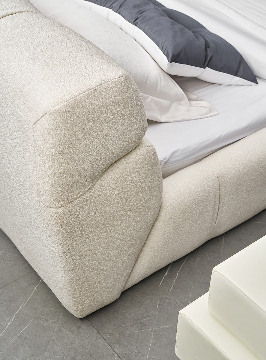 GC2216 Upholstered Bed