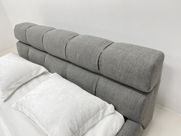 GC2216 Upholstered Bed