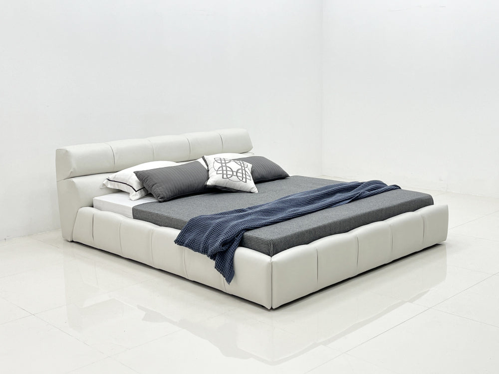 GC2216 Upholstered Bed