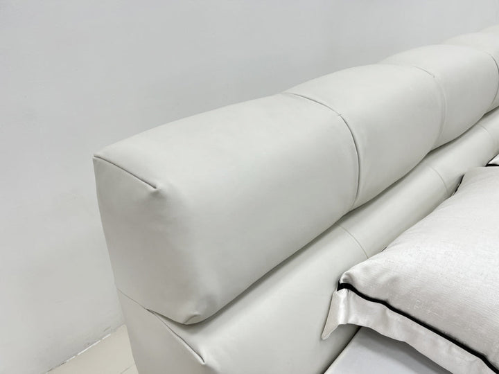 GC2216 Upholstered Bed