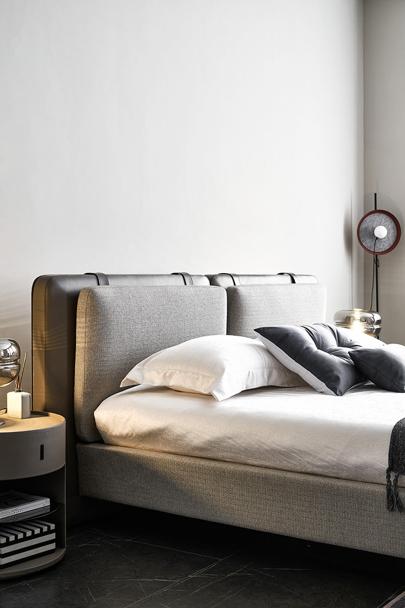 GC2220 Upholstered Bed