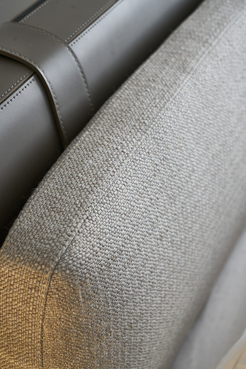 GC2220 Upholstered Bed