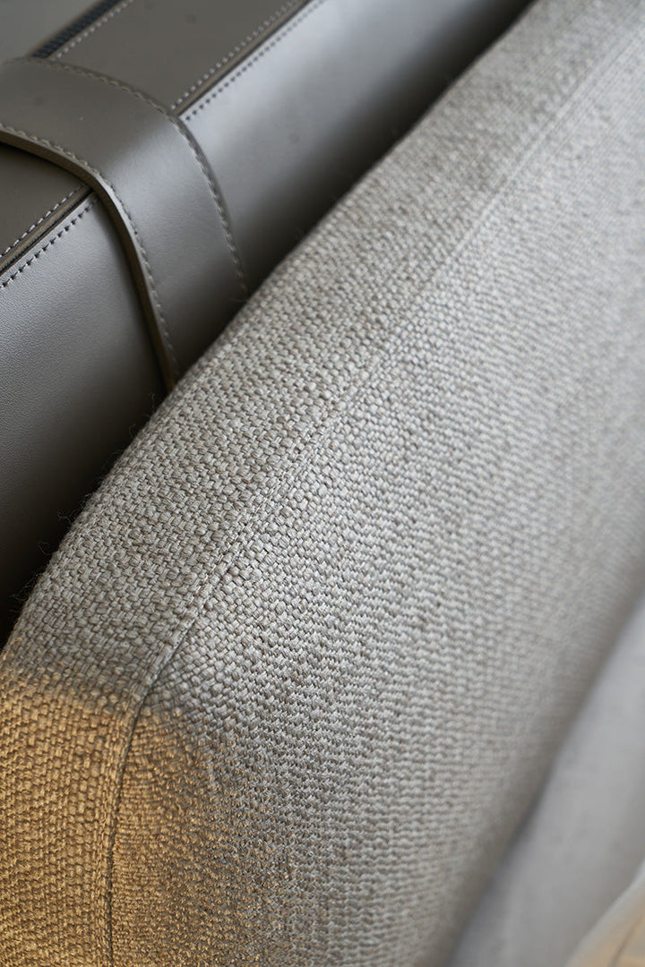 GC2220 Upholstered Bed