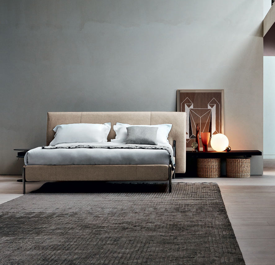 GC2221 Upholstered Bed