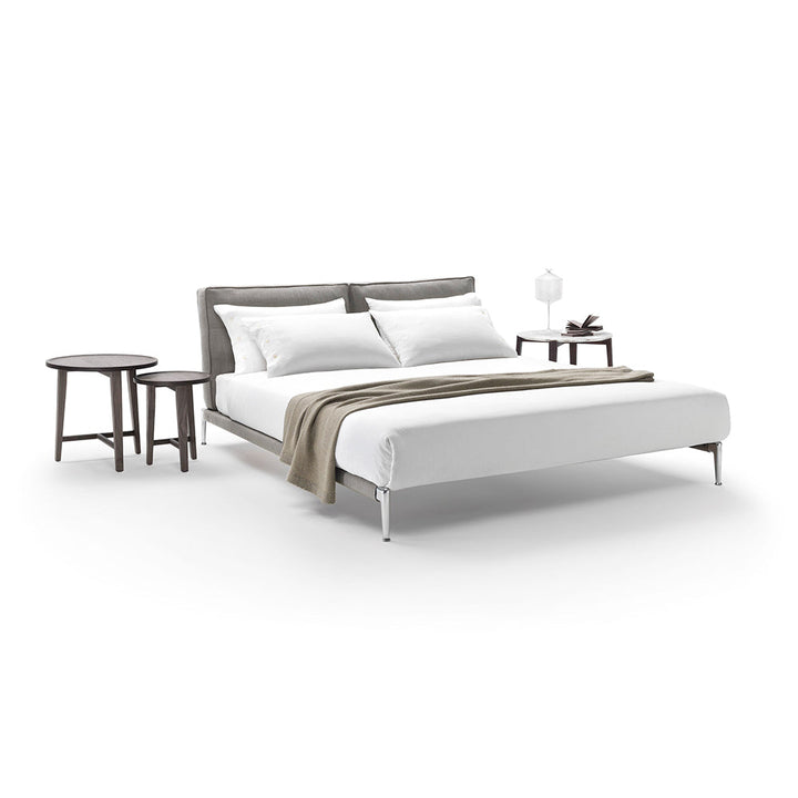 GC2222 Upholstered Bed