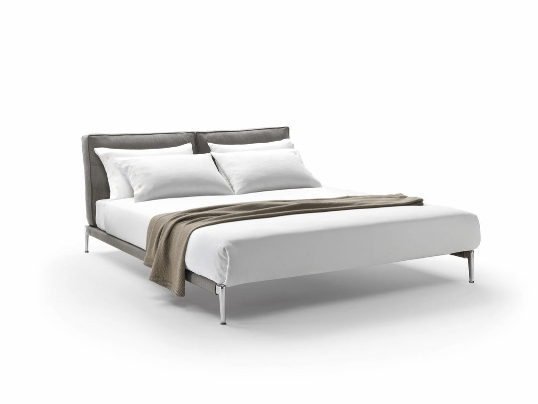 GC2222 Upholstered Bed