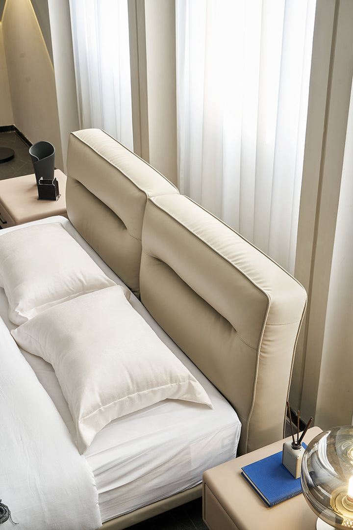 GC2222 Upholstered Bed