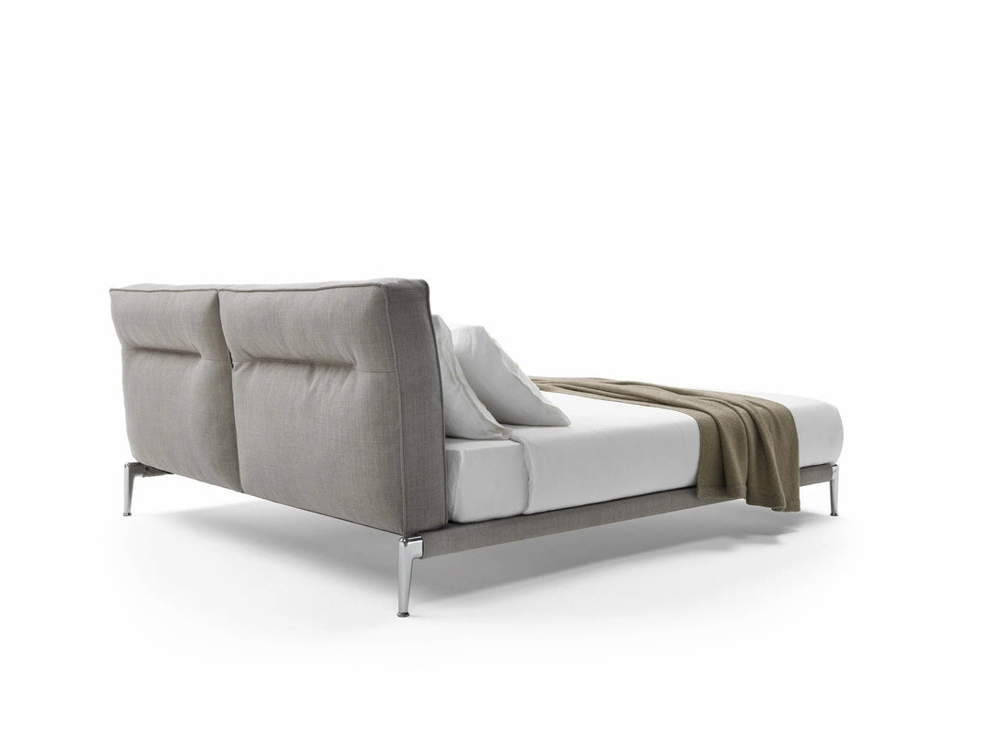 GC2222 Upholstered Bed