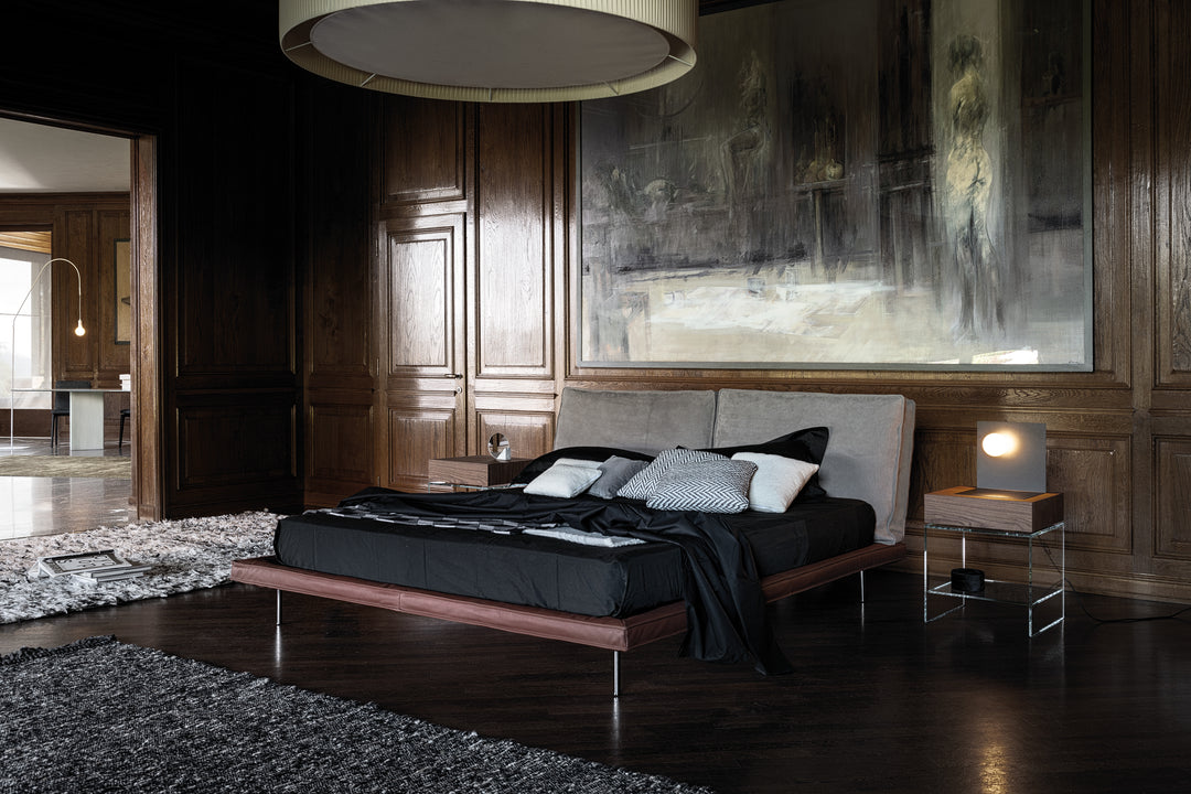 GC2225 Upholstered Bed