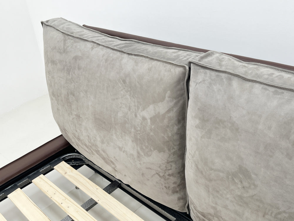 GC2225 Upholstered Bed