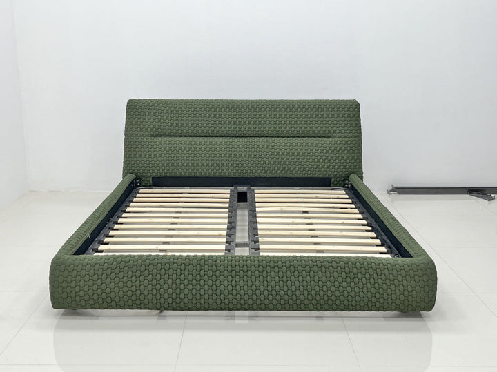 GC2227 Upholstered Bed
