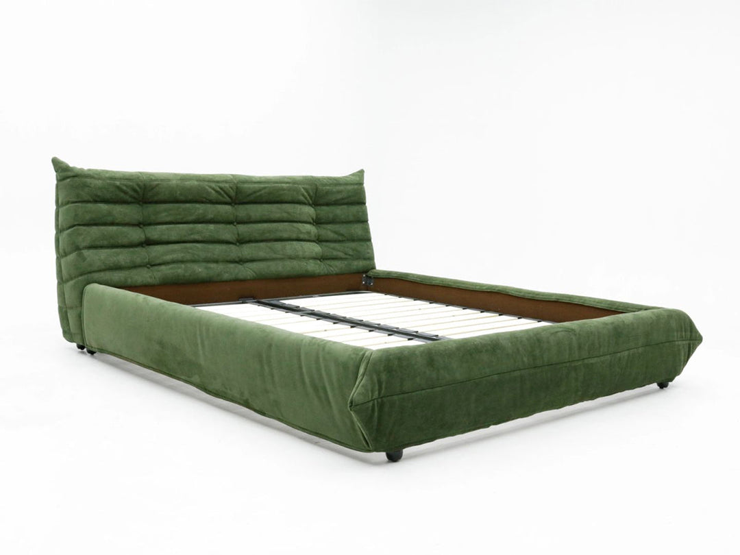 GC2232 Upholstered Bed