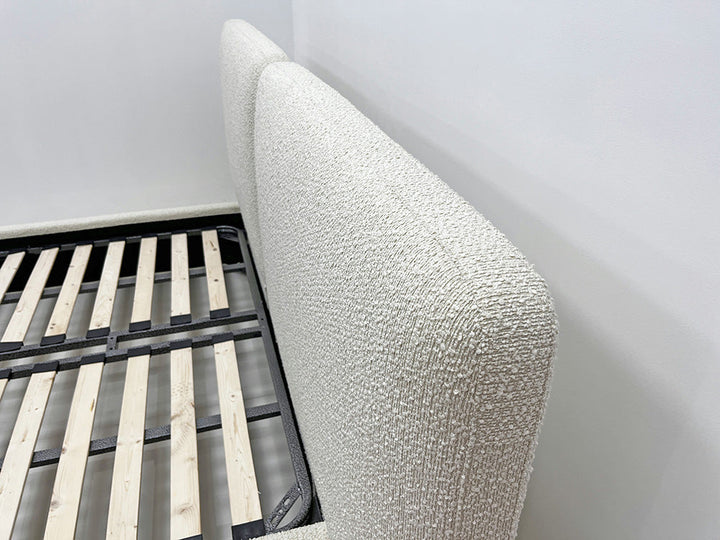 GC2237 Upholstered Bed