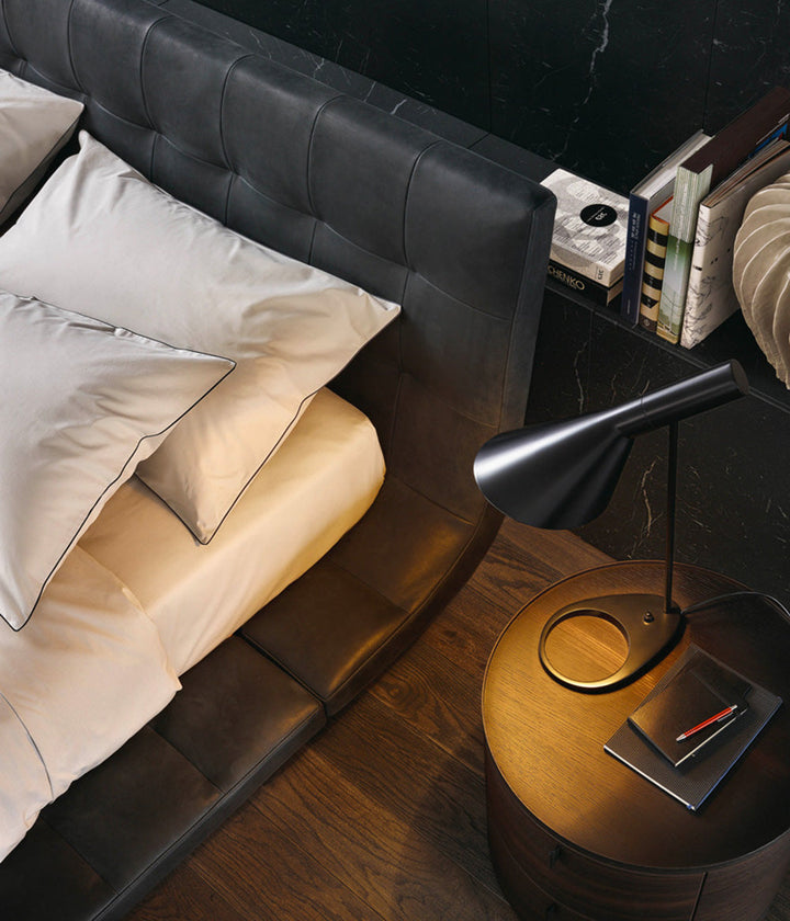 GC2238 Upholstered Bed