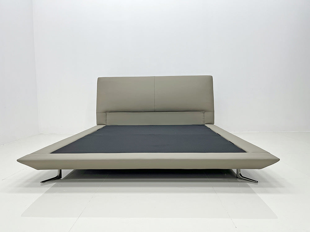GC2240 Upholstered Bed