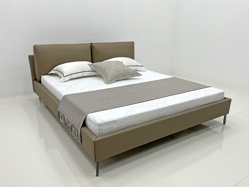 GC2241 Upholstered Bed