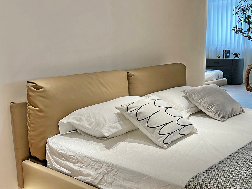 GC2241 Upholstered Bed